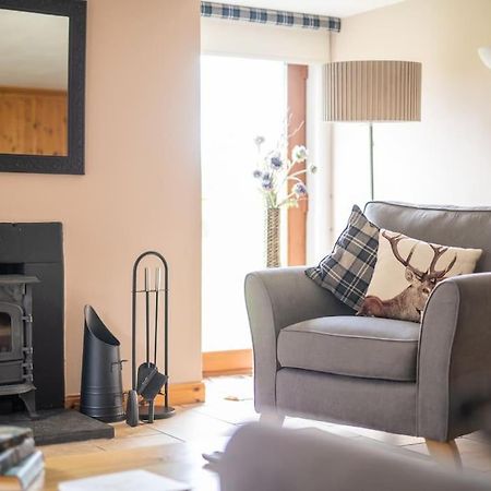 Cosy & Rustic Retreat - Woodland Cottage. Nairn Zewnętrze zdjęcie